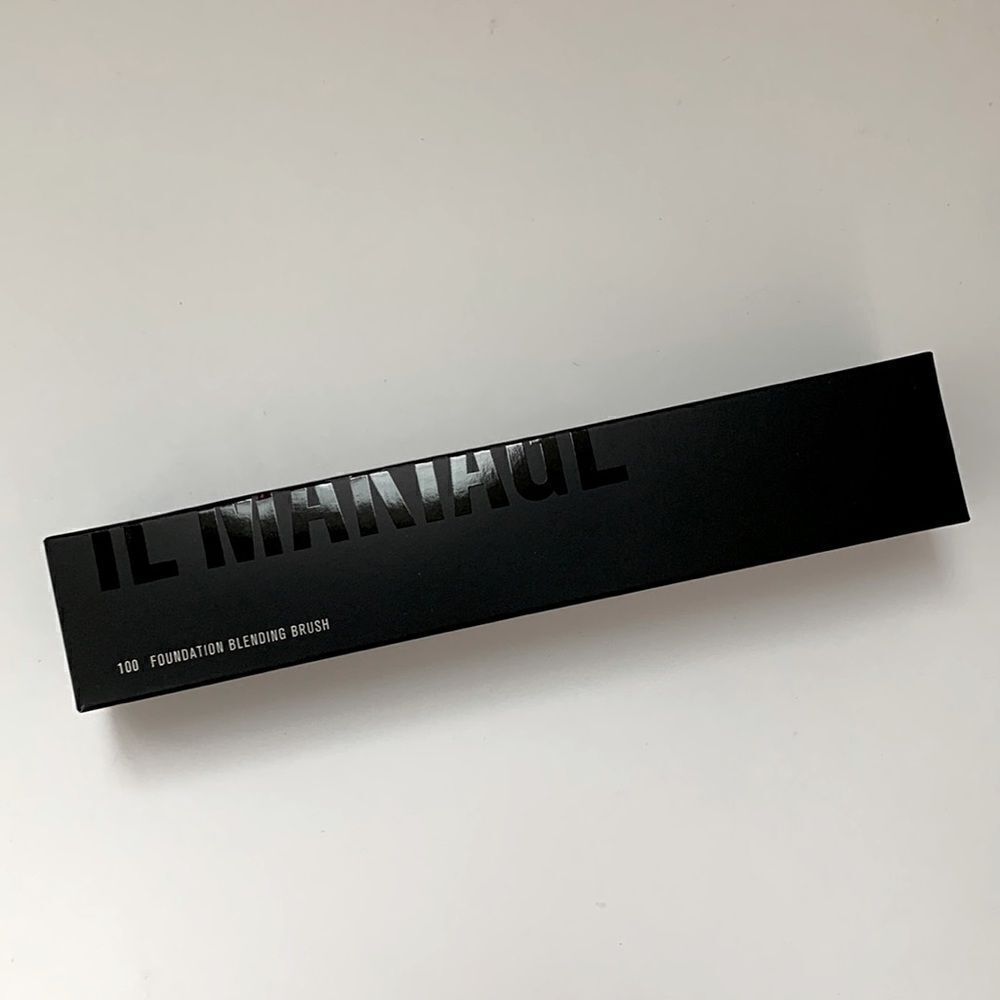 New Foundation Blending Brush - Picture 3 of 4